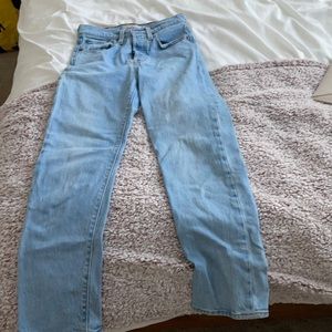 Size 24 wedgie straight Levi’s